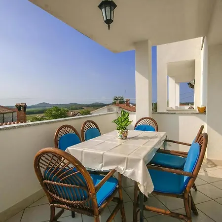Klimatisiertes Maria Mit Pool Holiday home Porec